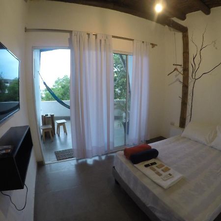 Kiwi Suites Hostel Montanita Ngoại thất bức ảnh