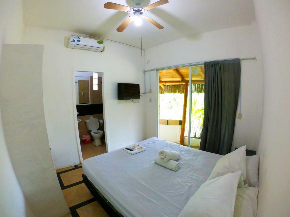 Kiwi Suites Hostel Montanita Ngoại thất bức ảnh