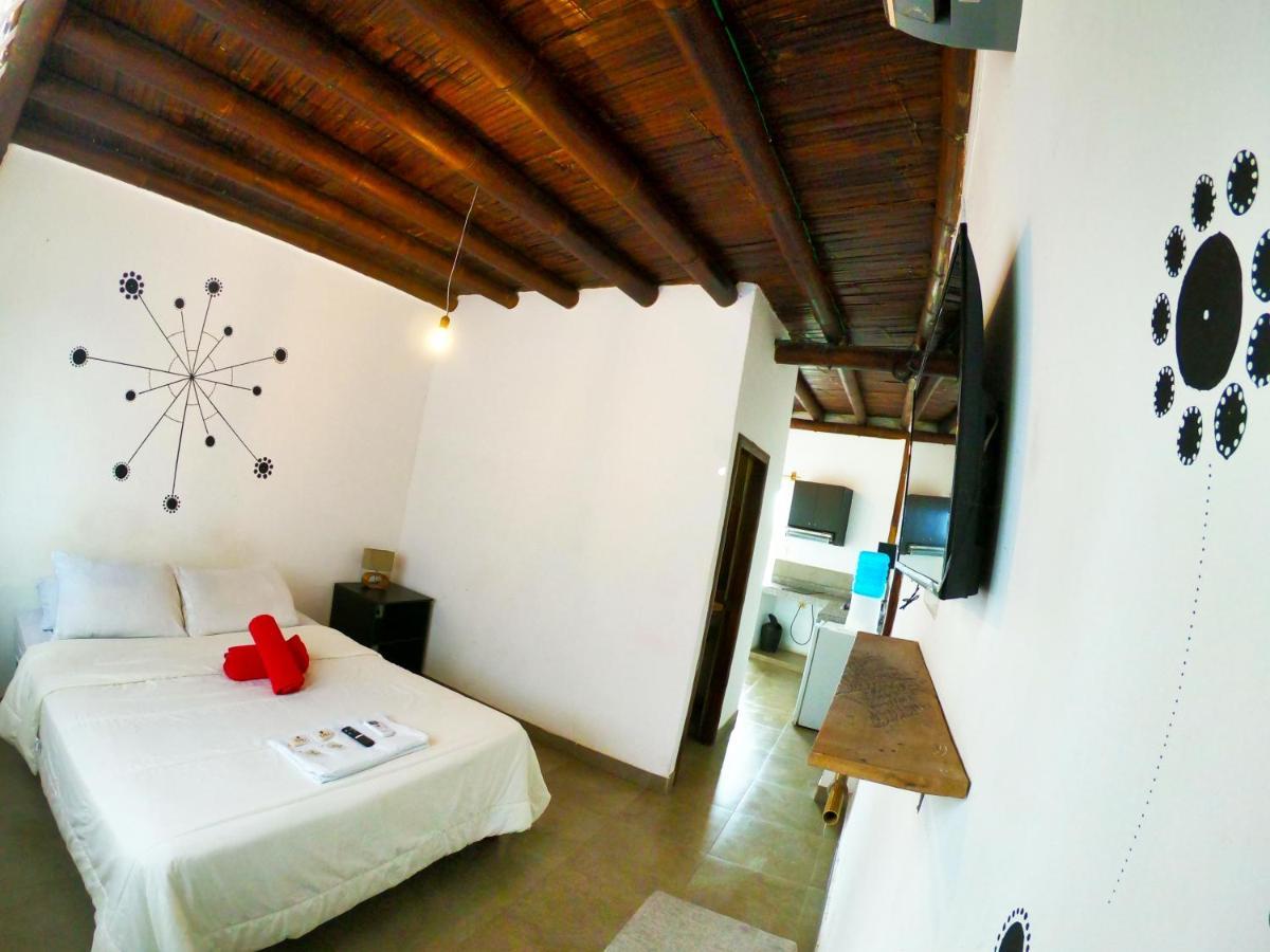 Kiwi Suites Hostel Montanita Ngoại thất bức ảnh