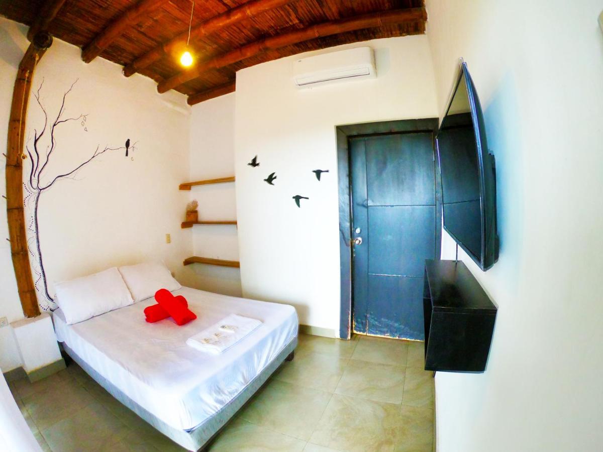 Kiwi Suites Hostel Montanita Ngoại thất bức ảnh