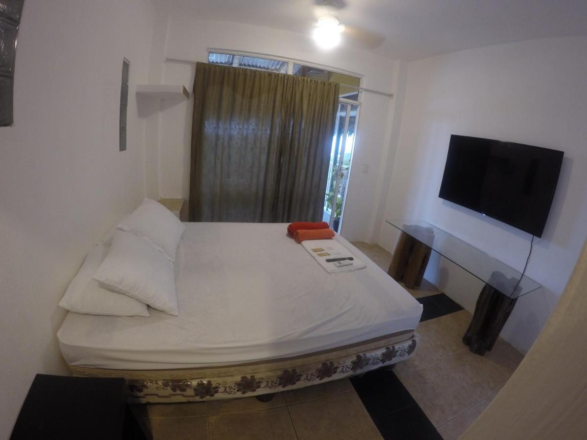 Kiwi Suites Hostel Montanita Ngoại thất bức ảnh