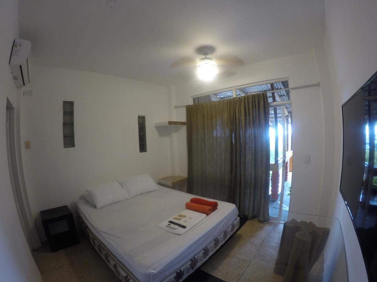 Kiwi Suites Hostel Montanita Ngoại thất bức ảnh