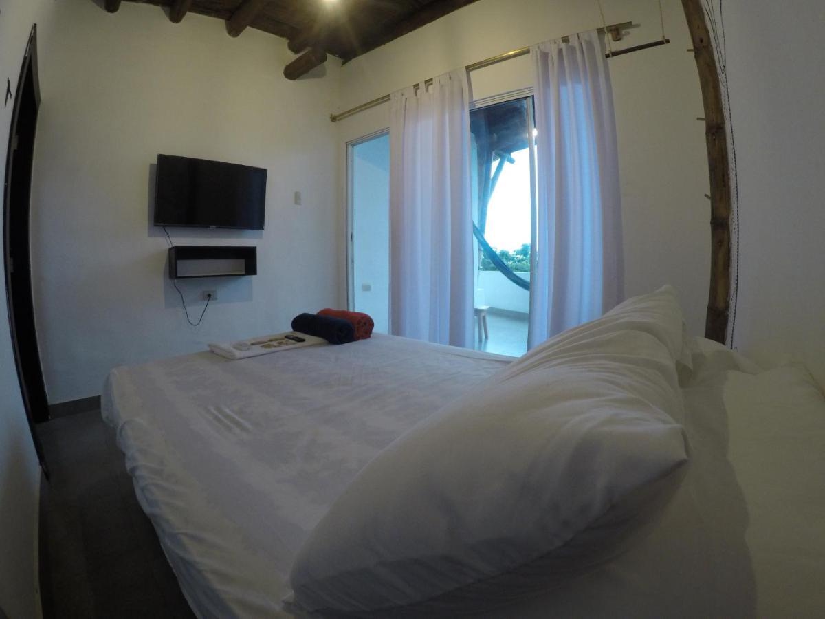 Kiwi Suites Hostel Montanita Ngoại thất bức ảnh