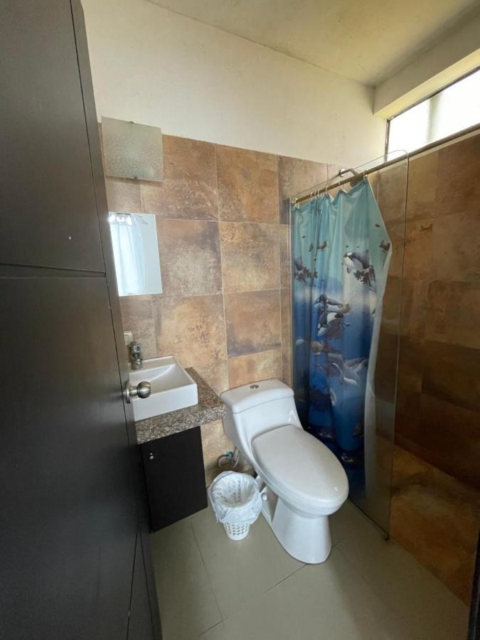 Kiwi Suites Hostel Montanita Ngoại thất bức ảnh